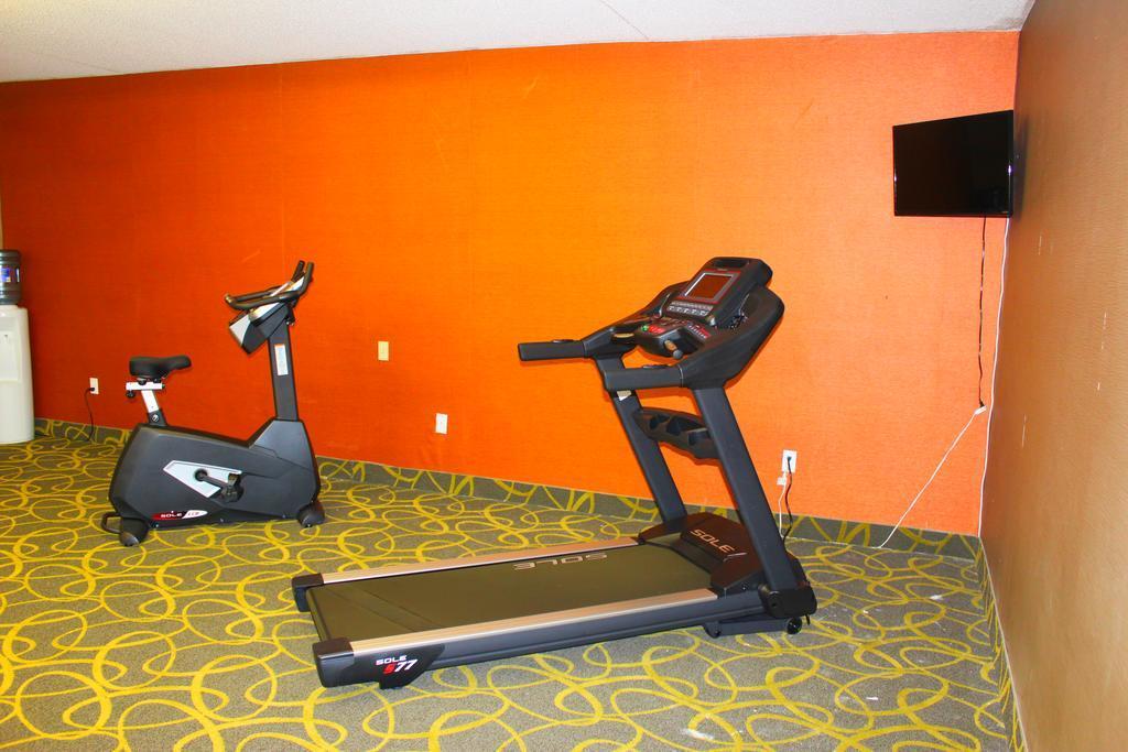 Comfort Inn & Suites Barrie Bagian luar foto